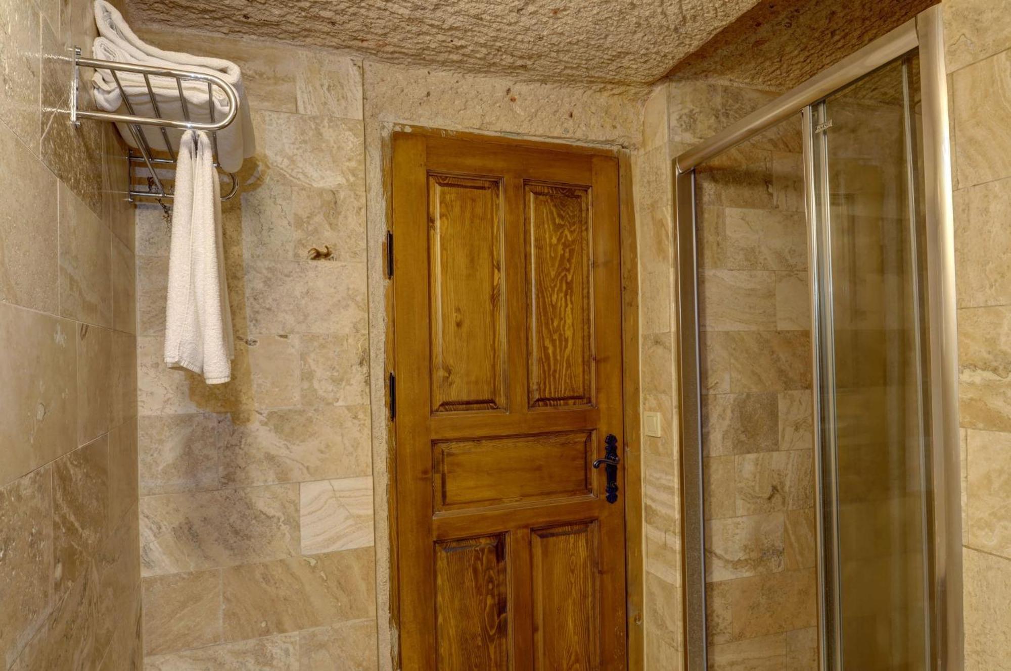 Vasil Cave Hotel 乌奇希萨尔 客房 照片